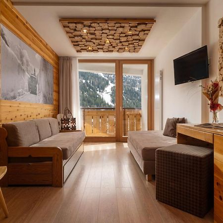 Hotel Dahu مادونا دي كامبيليو المظهر الخارجي الصورة